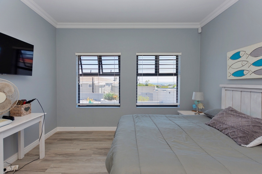 4 Bedroom Property for Sale in Myburgh Park Western Cape